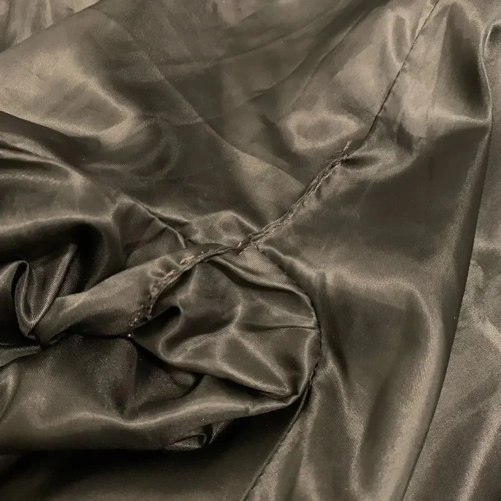 Floral Black Satin Robe - Picture 11 of 14